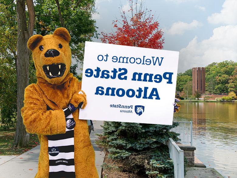 The Nittany Lion mascot holding up a sign reading Welcome to <a href='http://n8cf.awamiwebsite.com'>十大网投平台信誉排行榜</a>阿尔图纳分校